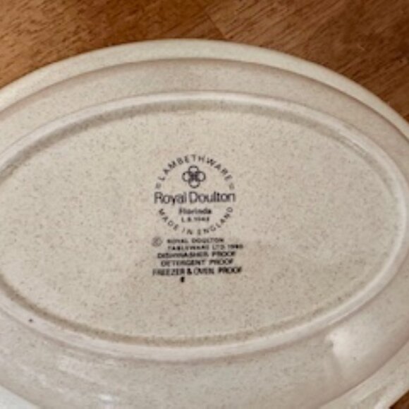 Royal Doulton Harvest Serving Bowl – Vintage Lambethware Floral Stoneware Made i - Picture 5 of 5